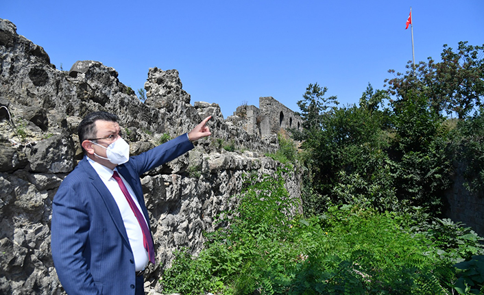 Ahmet Metin Genç: “İçkale’de saklı tarih var!”