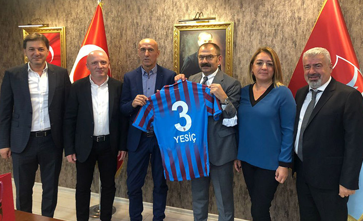 Trabzonspor'un eski futbolcusu Yesic kulübü ziyaret etti