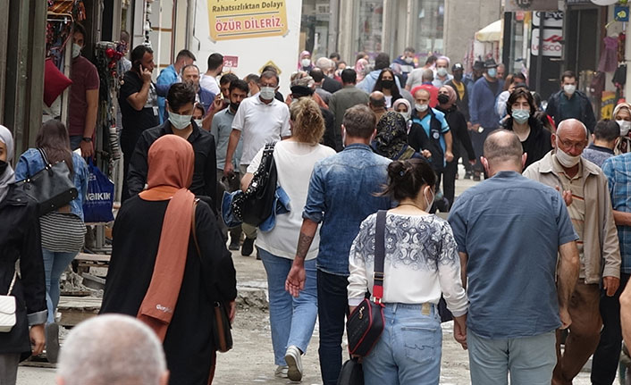 KTÜ'lü profesörden korkutan uyarı: Vaka sayılarını düşüremezsek...