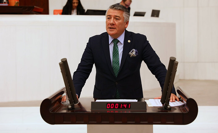 Örs: Araklı'da okul var yurt yok