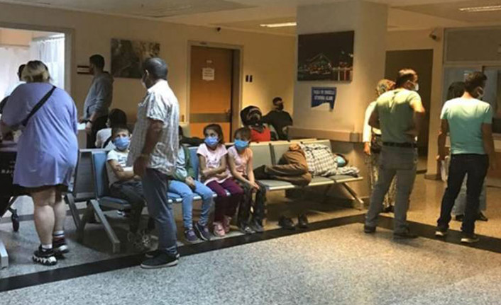 Sünnet düğününde tavuk yiyen 80 kişi hastanelik oldu