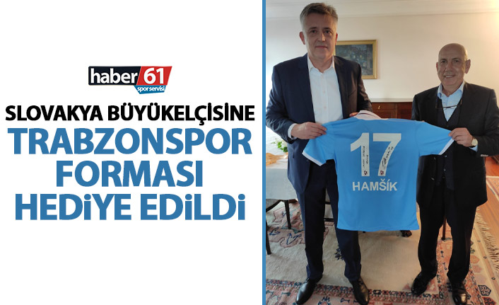 Slovakya Büyükelçisine Marek Hamsik forması
