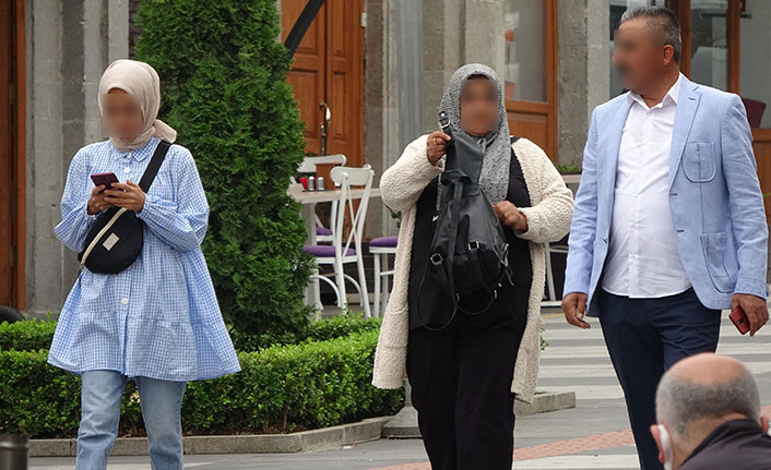 Vaka lideri Trabzon'da maskeler çene altında