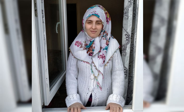 Vahşet! Eşini 9 aylık bebeğinin yanında başını ezerek öldürdü