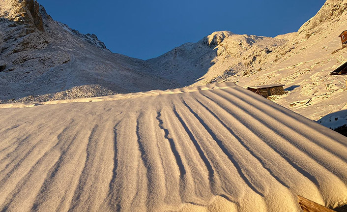 Artvin’de kar yağışı devam ediyor