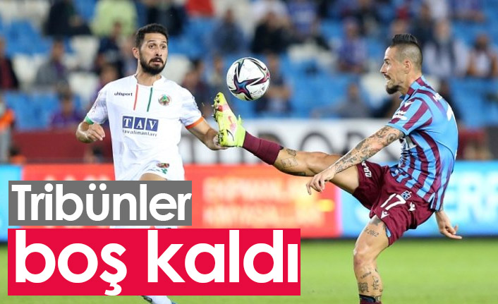 Tribünler boş kaldı