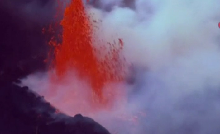 Vieja Yanardağı’nda patlamalar şiddetini arttırıyor