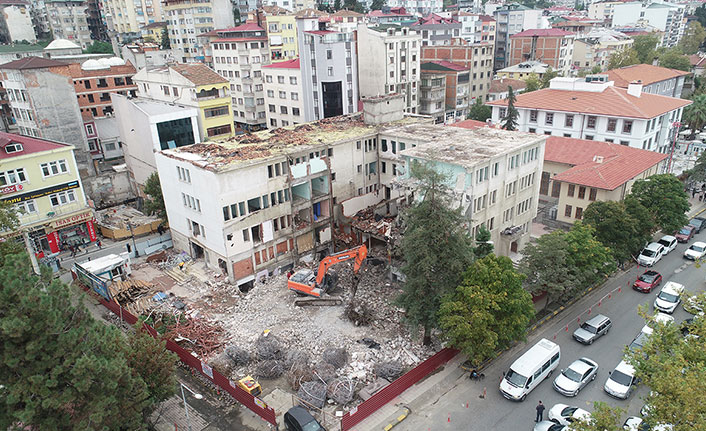 Trabzonspor ve Sumudica’ya PFDK’dan Para ve Men Cezası