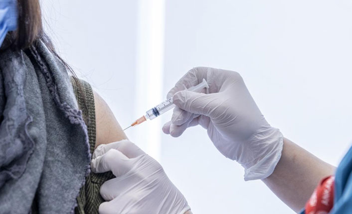 Aşısızlara kötü haber! Önemli Covid-19 uyarısı