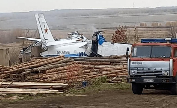 Uçak düştü! 16 kişi hayatını kaybetti
