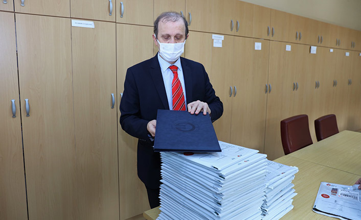 KTÜ'den öğrencilere büyük kolaylık: Diplomalar çevrimiçi verilmeye başlandı