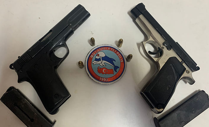 Trabzon’da 3 ruhsatsız tabanca ele geçirildi