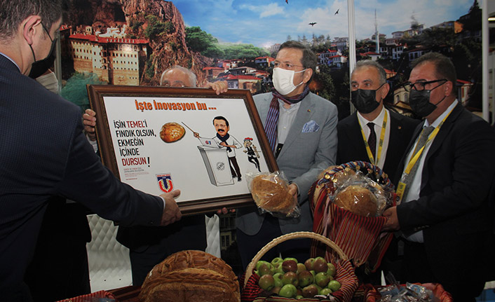 TOBB Başkanına karikatür sürprizi