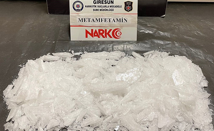 Giresun’da uyuşturucu operasyonu: 438 gram metamfetamin ele geçirildi