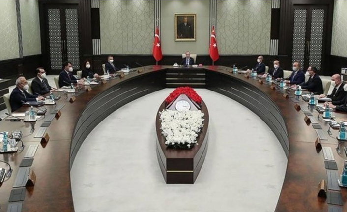 Kabine toplanıyor! İşte masadaki konular