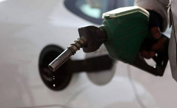 Benzine yine zam geldi