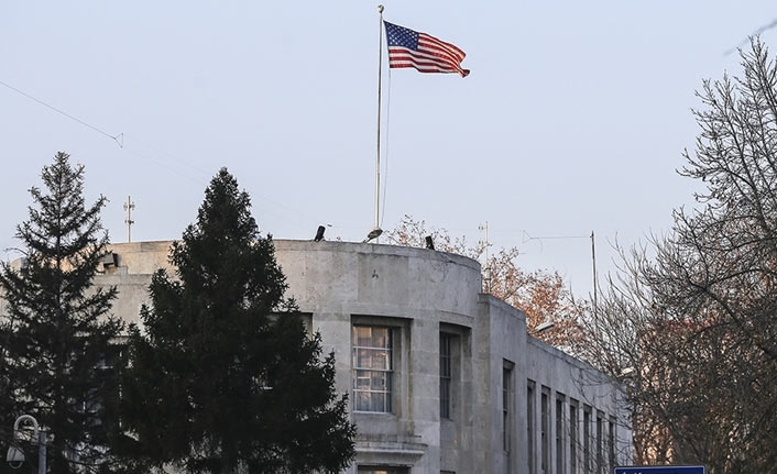 Büyükelçilikler geri adım attı