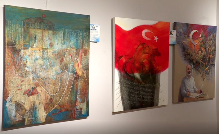 Trabzon'da Cumhuriyet'in 98. yılında ressamlar İstiklal Marşı'nı tuvalde anlattı