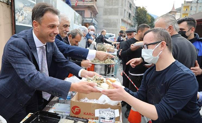Maçka’da Hamsi Festivaline yoğun ilgi