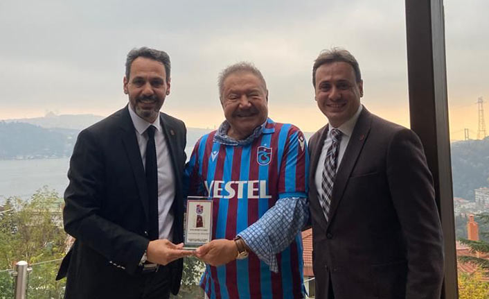 Trabzonspor’dan Onursal Başkan Yılmaz’a ziyaret