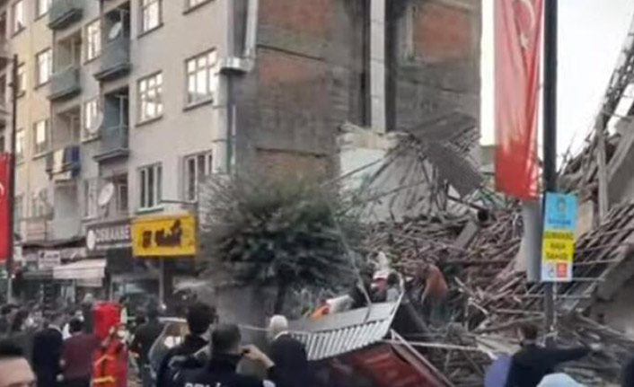 Malatya'da bina çöktü! Enkaz altında kalanlar var!