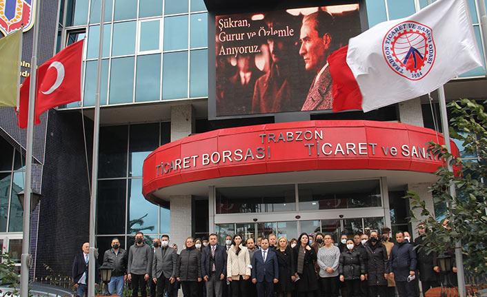Borsa çalışanlarından Atatürk’e saygı duruşu