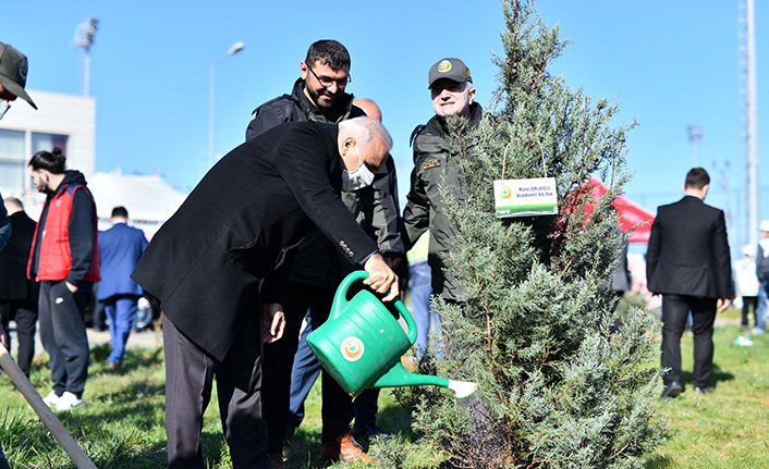 Trabzon’da fidanlar şehit Burak Gençcelep anısına toprakla buluştu