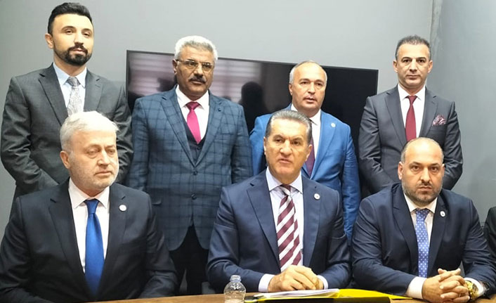 Mustafa Sarıgül: “İşsizliği, pahalılığı, yoksulluğu konuşmuyorlar”