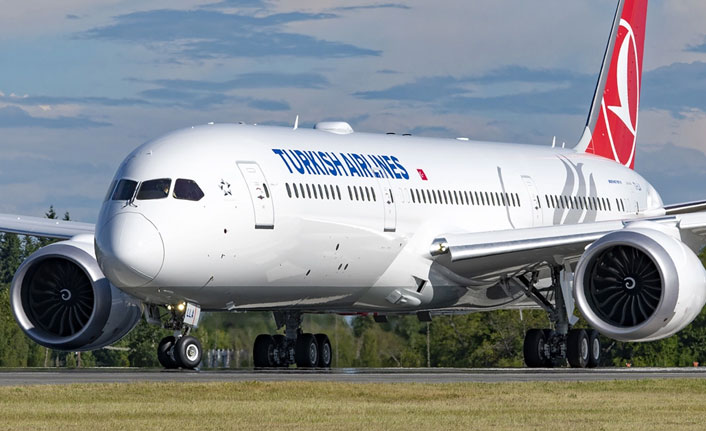 THY uçağı Berlin'e acil iniş yaptı!