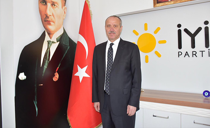 Azmi Kuvvetli’den öğretmenler günü mesajı