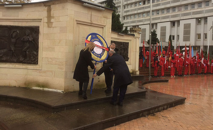 Trabzon’da öğretmenler günü kutlandı