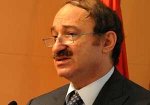 Özak'ın Türk antrenör isteği