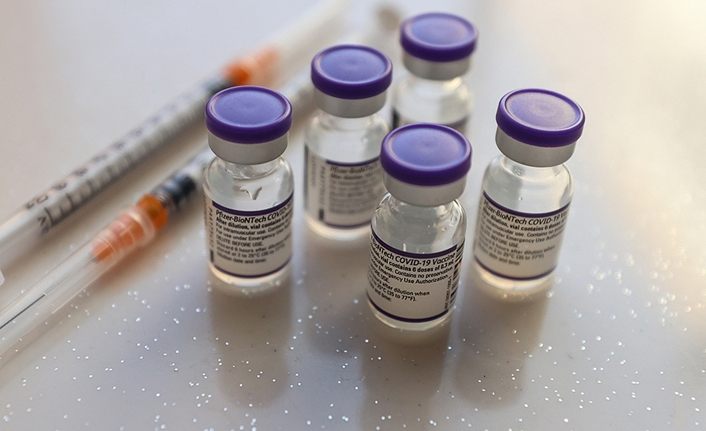 BioNTech: Yeni uyarlanmış Kovid-19 aşısı üzerinde çalışıyoruz