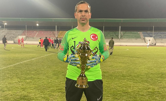 TBMM'nin bir numarası Salih Cora'dan Trabzonspor mesajı! "geliyor gelmekte olan"