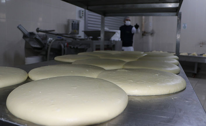 Trabzon'da Coğrafi işaret belgesi "Vakfıkebir külek peyniri"ne ilgiyi artırdı