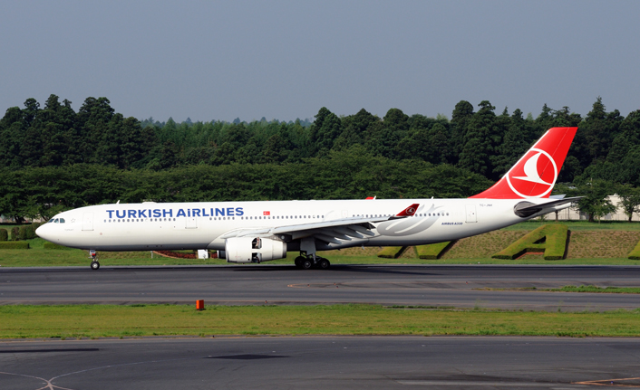 THY 152 yolcusuyla büyük tehlike atlattı