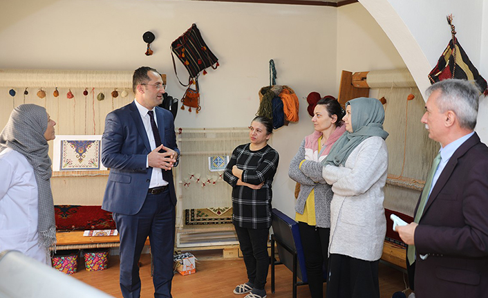 Akçaabat Belediyesinden el sanatları kursu