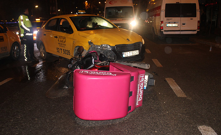 Aynı güzergahta yarım saat arayla 2 ayrı kaza