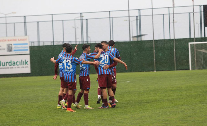 Trabzonspor U19 galip!