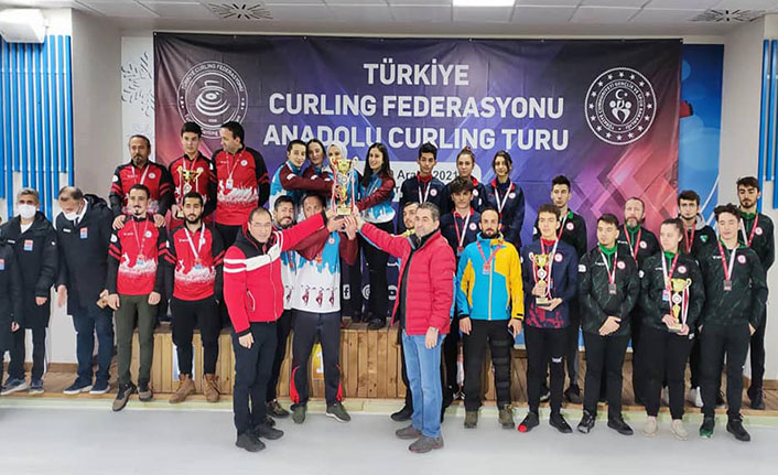 Anadolu Curling Turun'nun Trabzon ayağında Trabzon Karmasi 1. oldu