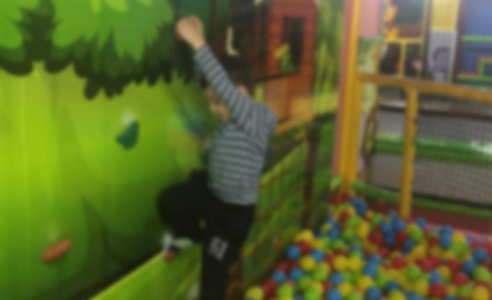 Trabzon’da otizmli çocuğun ailesini duygulandıran hareket: Özel ilgi gösterdiler ücret almadılar