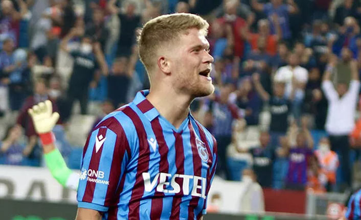 Cornelius golünü attı