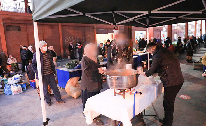 Akçaabat Belediyesi gönüllere dokunmaya devam ediyor