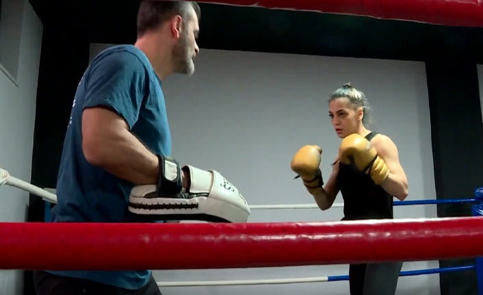 Muaythaide dünya şampiyonu Tuğçe Bektaş'ın hedefi unvanını korumak