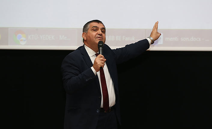 Bakan Yardımcısı Kaymakcı, Trabzon'da öğrencilerle buluştu