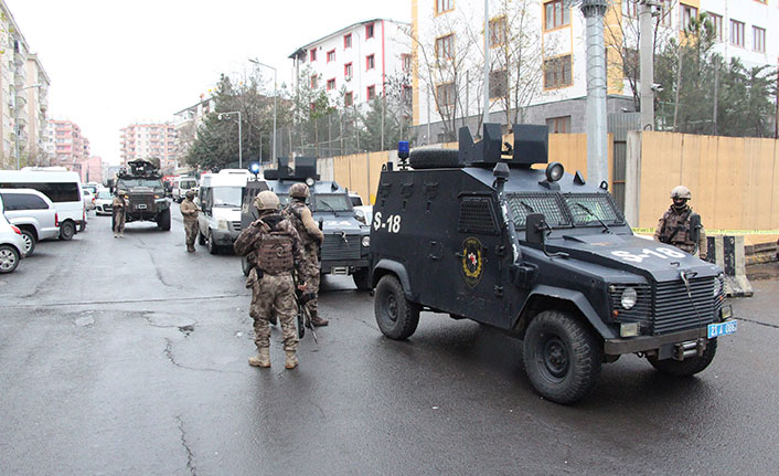 Polis merkezine girip ateş açan şahıs tutuklandı