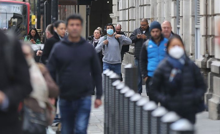 İngiltere'de korona virüs salgınında rekor vaka