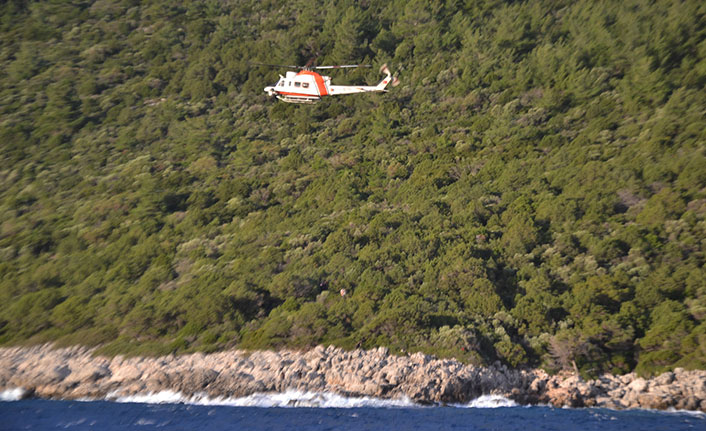 İzmir'de göçmen teknesi battı