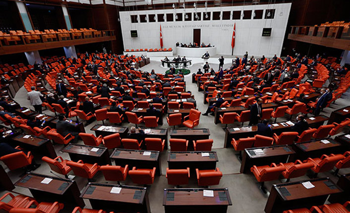 'Öğretmenlik Meslek Kanunu' teklifini TBMM'ye sundu