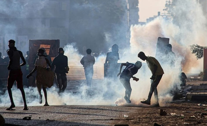 Sudan'da  yönetim karşıtı protesto: 54 ölü